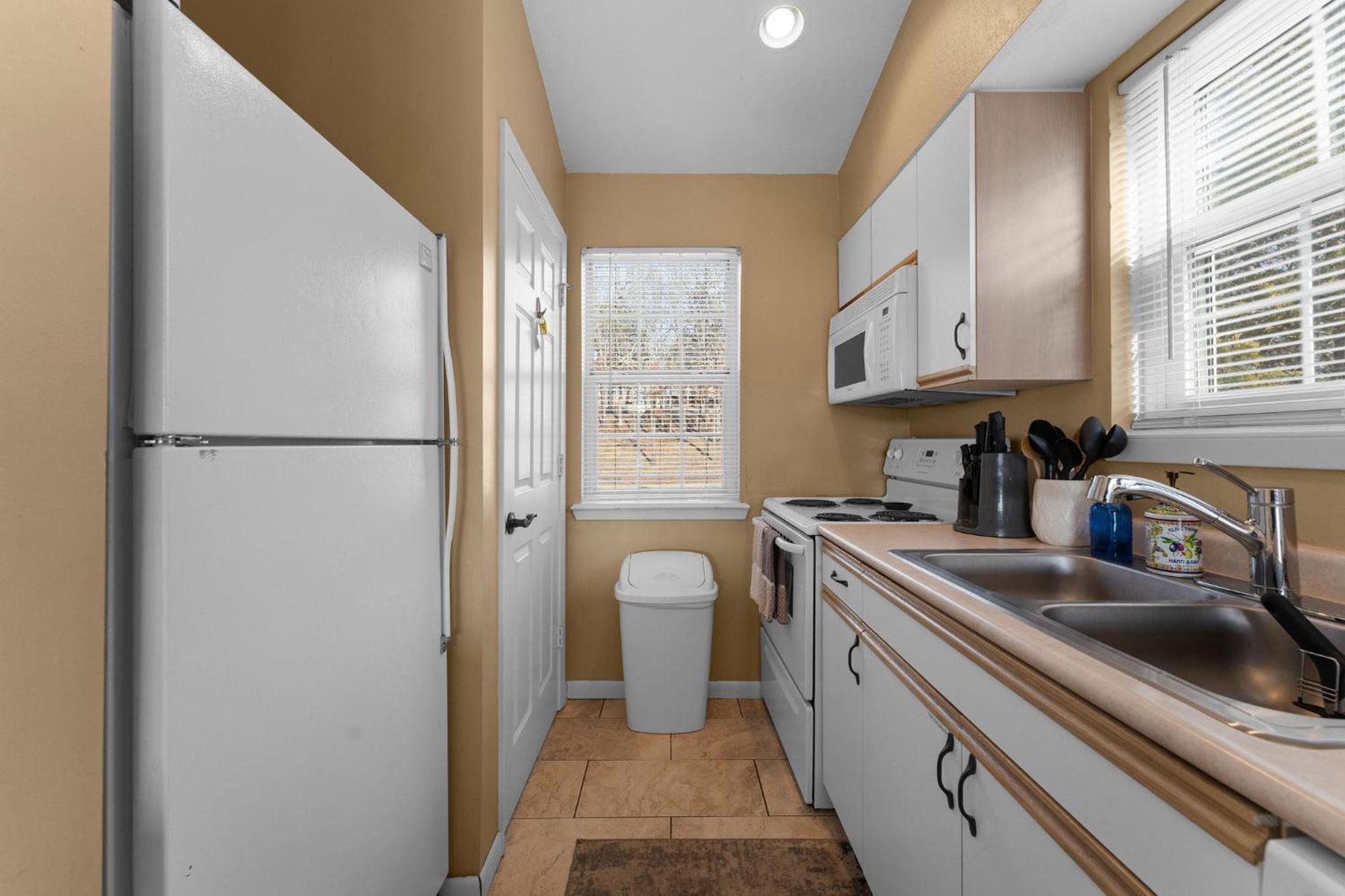 Cozy Top Floor 2Br Condo With View And Amenities!! Point Lookout Exteriör bild