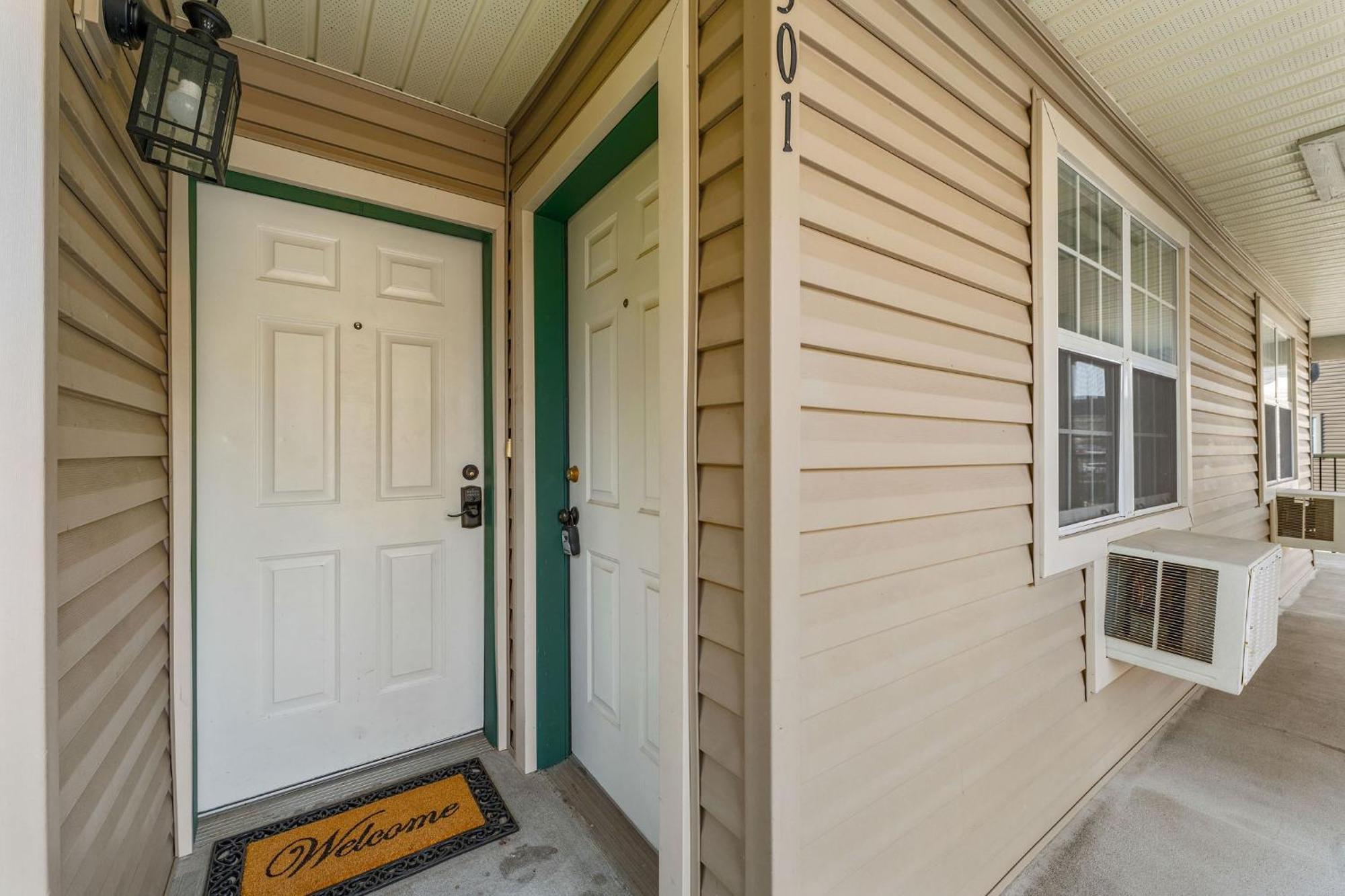 Cozy Top Floor 2Br Condo With View And Amenities!! Point Lookout Exteriör bild