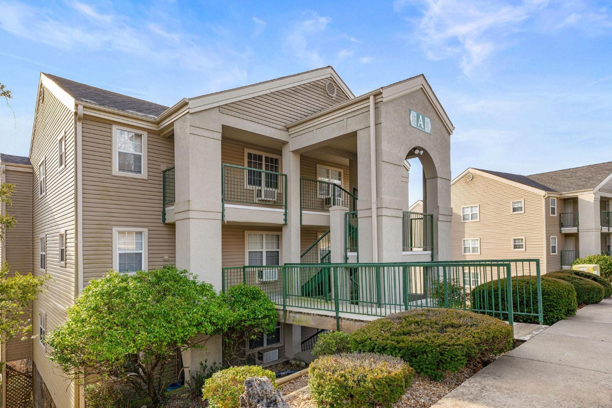 Cozy Top Floor 2Br Condo With View And Amenities!! Point Lookout Exteriör bild