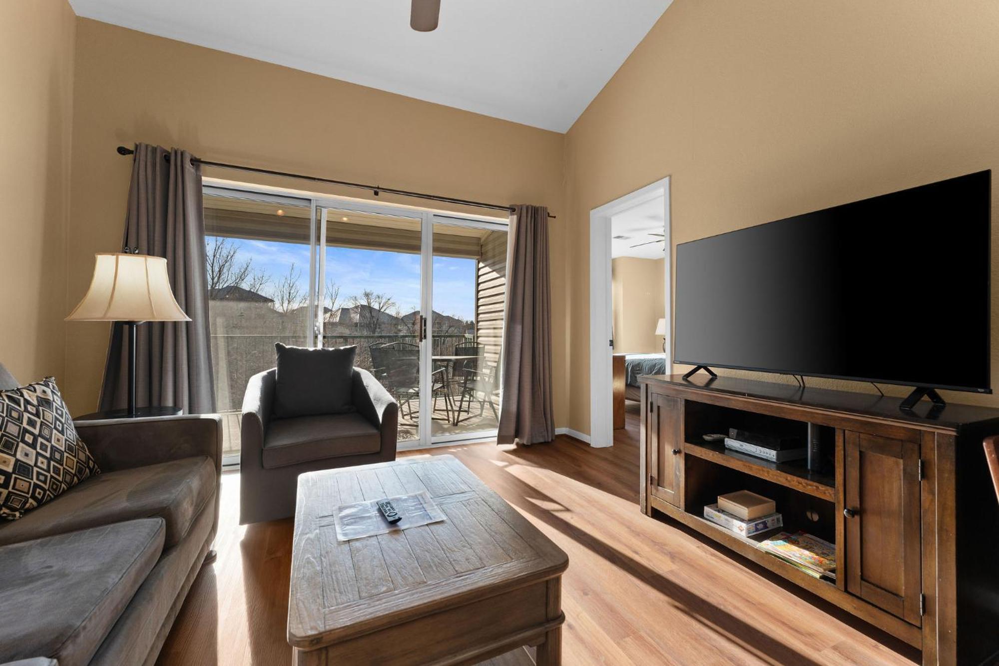 Cozy Top Floor 2Br Condo With View And Amenities!! Point Lookout Exteriör bild