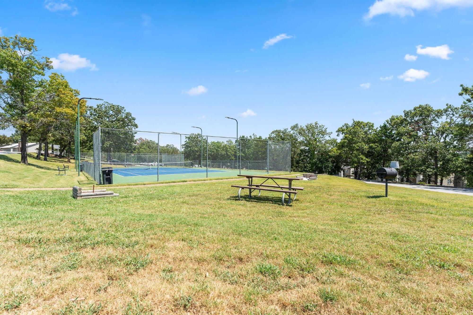 Cozy Top Floor 2Br Condo With View And Amenities!! Point Lookout Exteriör bild