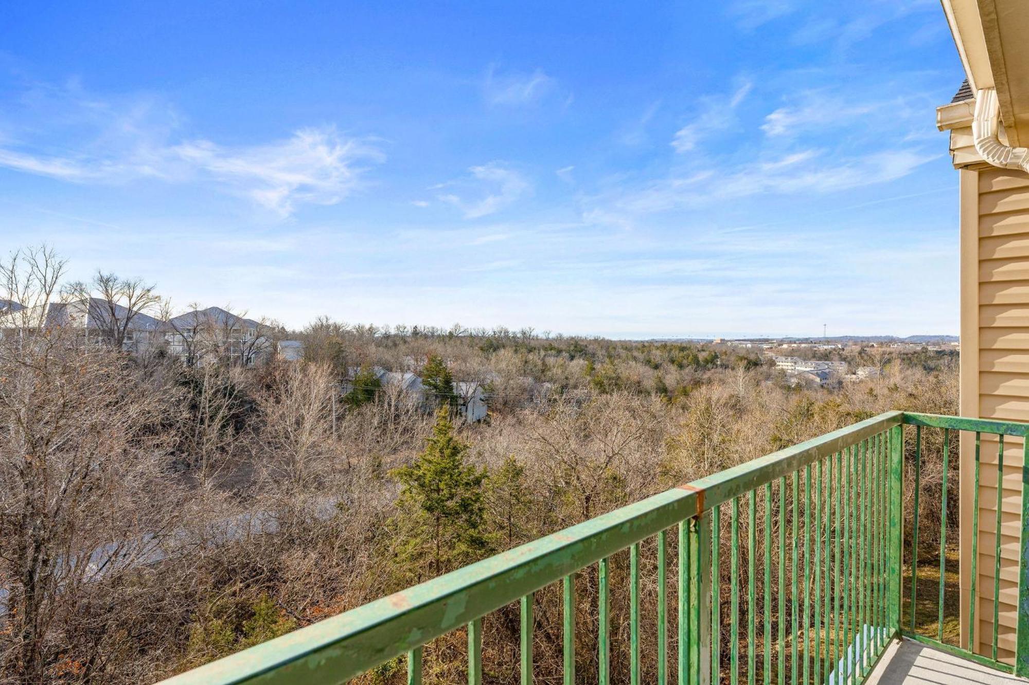 Cozy Top Floor 2Br Condo With View And Amenities!! Point Lookout Exteriör bild
